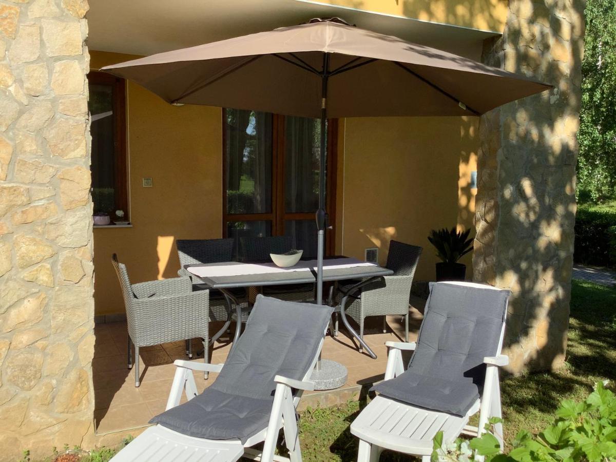 Bük Apartman Golf Lux מראה חיצוני תמונה