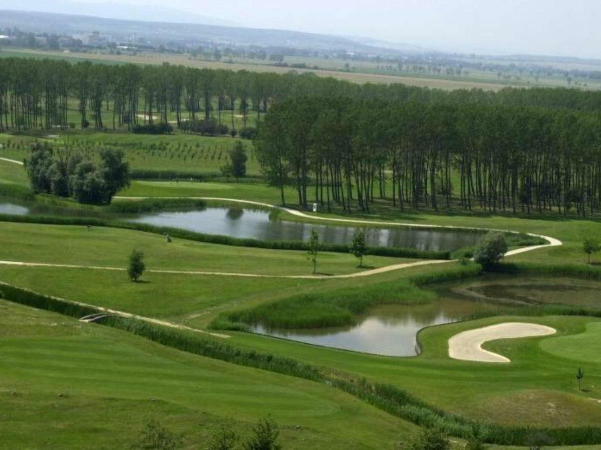 Bük Apartman Golf Lux מראה חיצוני תמונה